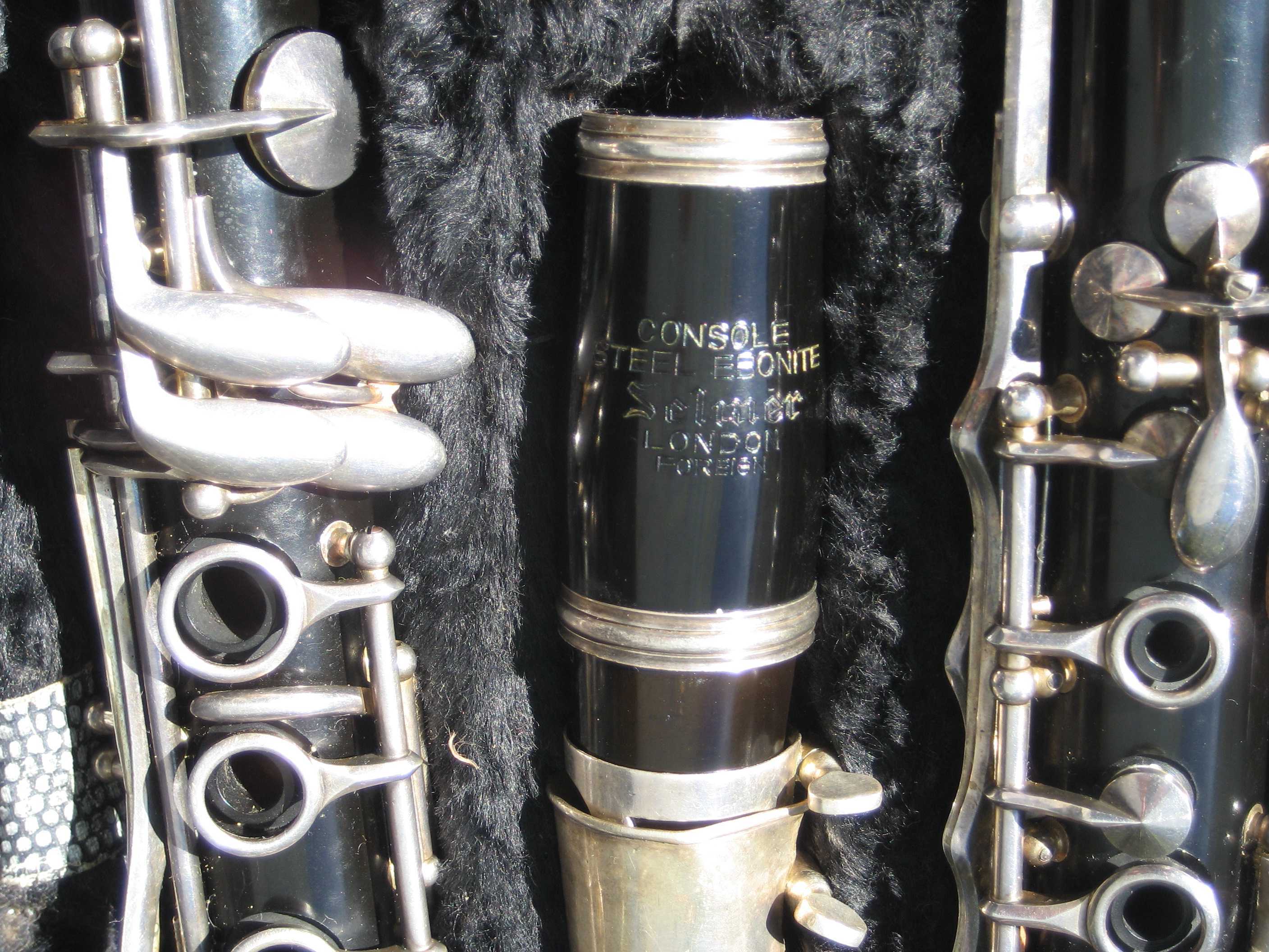 Serial numbers clarinet selmer New &
