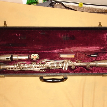 1941 Metal Holton Collegiate Clarinet