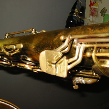 Bass sax Pinky mod 032