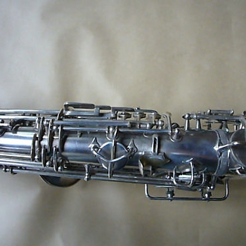 Media '$(KGrHqJ,!hYE1fWBYk9TBNYRuBO,Vw~~ 12' in album 'Raymond DuBois Essor Model'